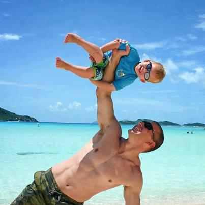 600490_476524109061440_1833938565_n